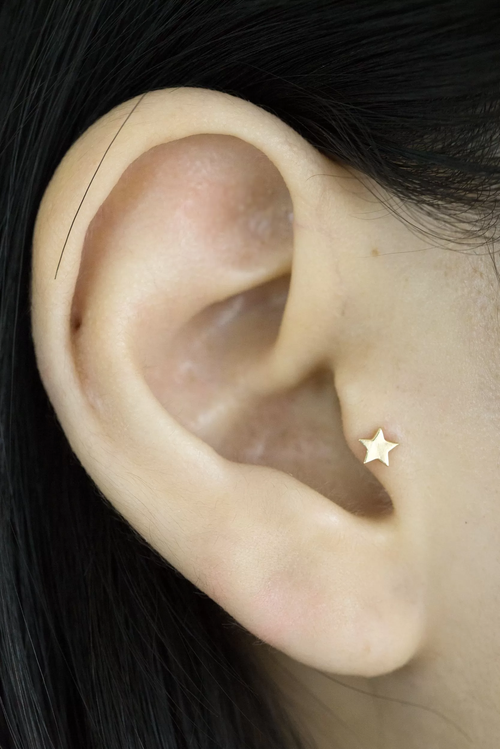 14k Gold Cartilage 4mm Star Pendant Internally Internal Threaded Labret