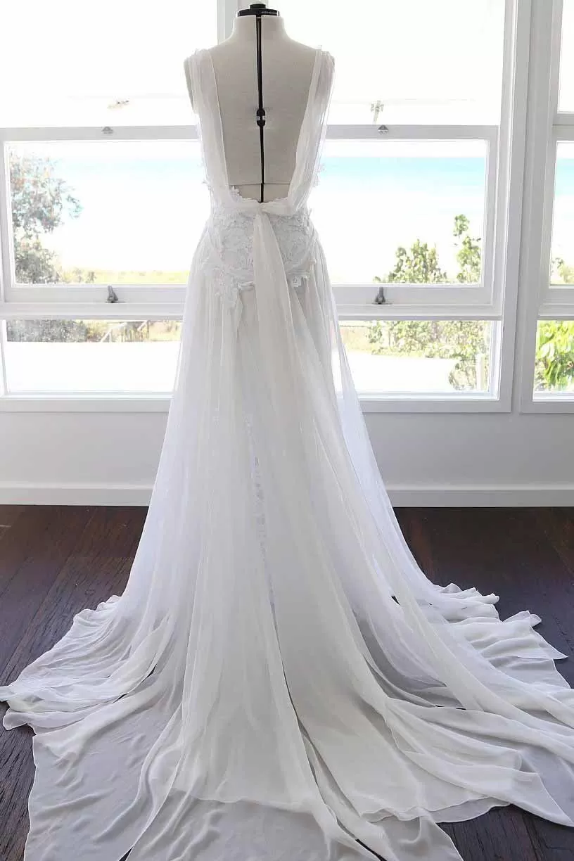 A-line Spaghetti Strap White Lace Chiffon Sweetheart Backless Beach Wedding Dresses