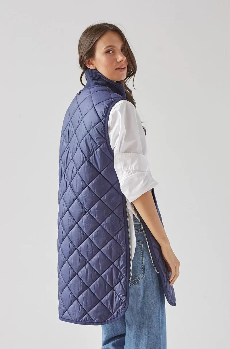 Adroit Destiny Long Vest | Champagne   Navy