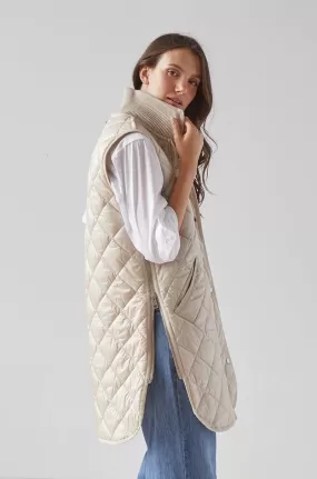 Adroit Destiny Long Vest | Champagne   Navy