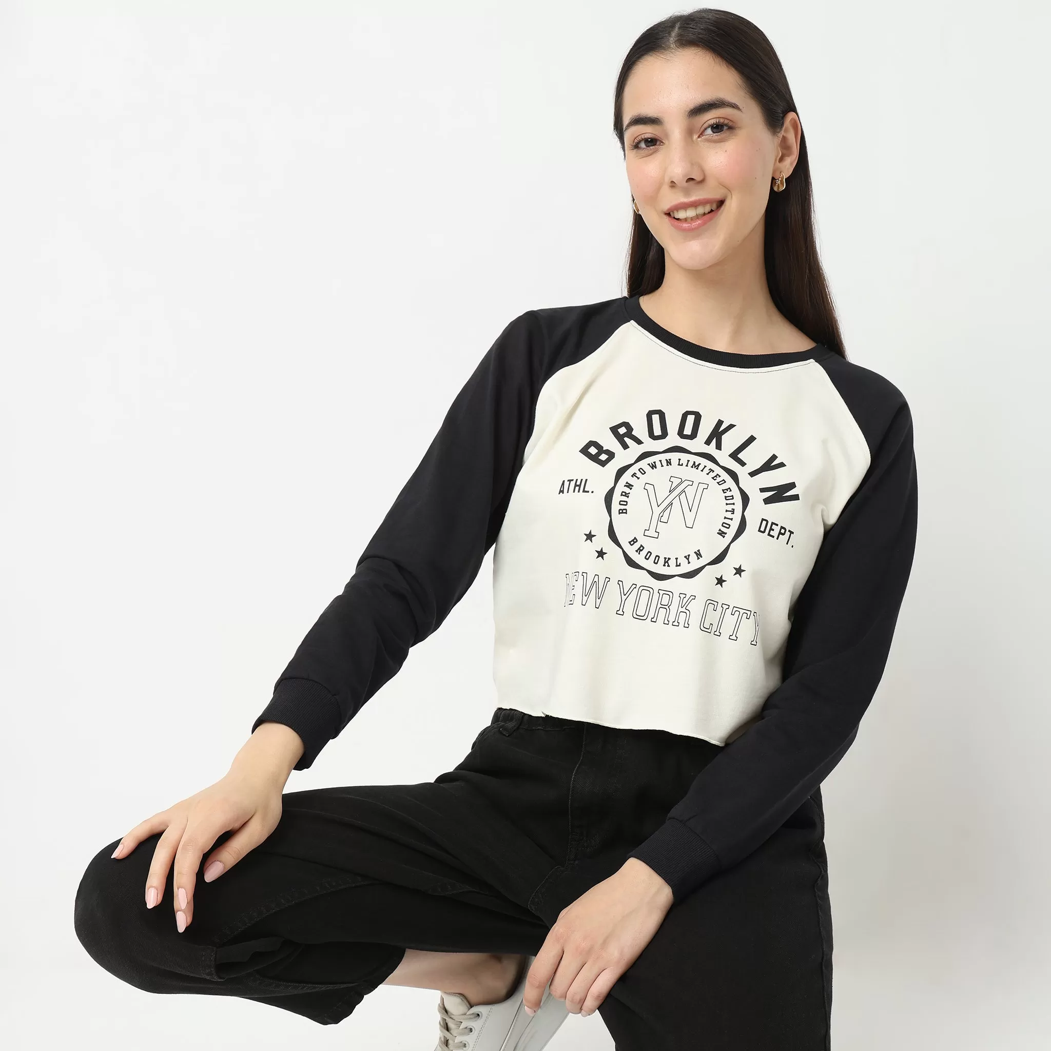 Boxy Fit Graphic Sweatshirt