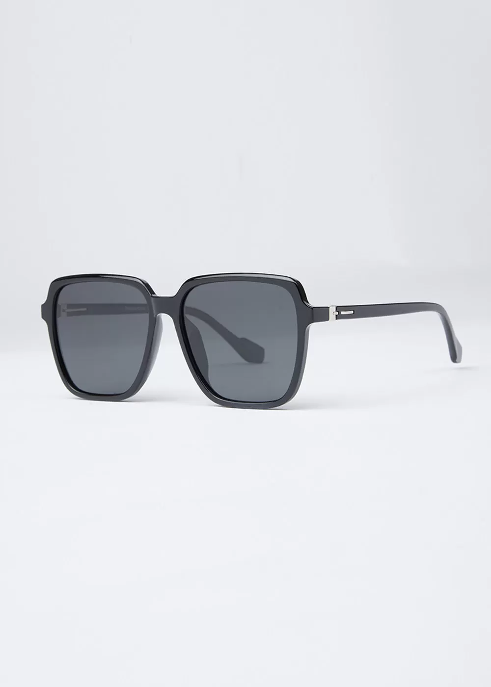 Classic Black Unisex Square Sunglasses