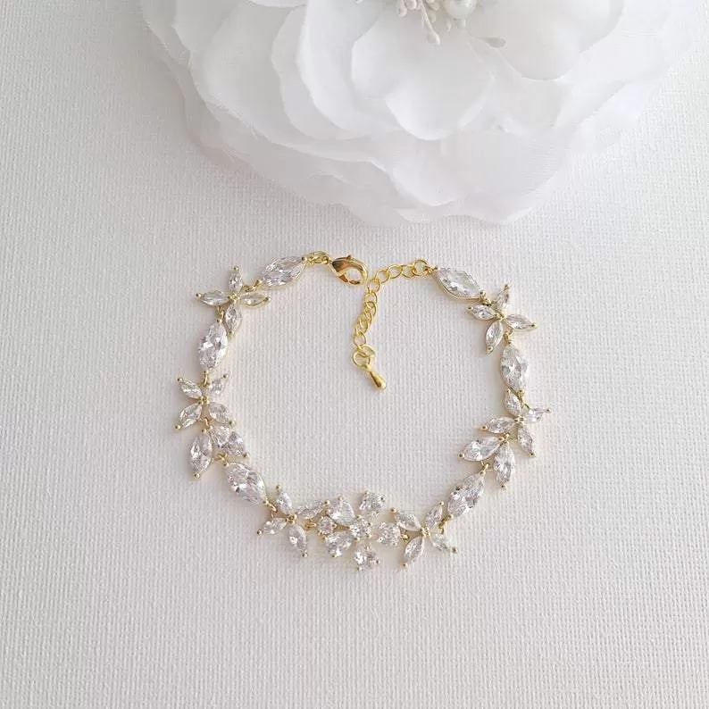 Gold Bridal Bracelet in Flower Design Made of Cubic Zirconia-Daisy