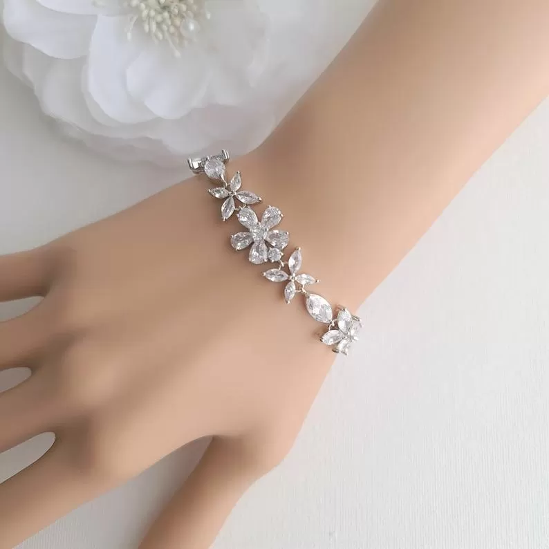 Gold Bridal Bracelet in Flower Design Made of Cubic Zirconia-Daisy