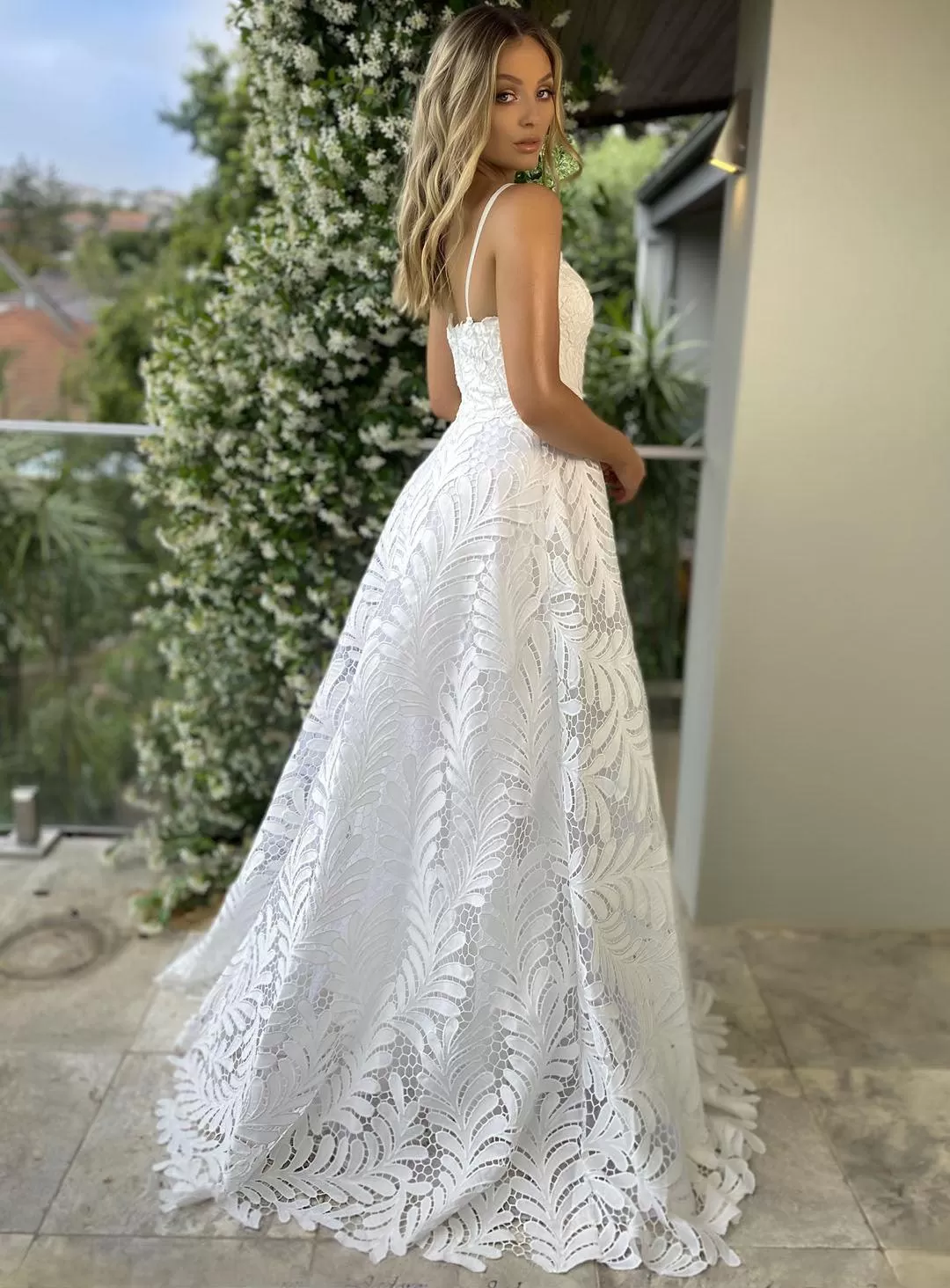 Jadore JX5032 Gown - White