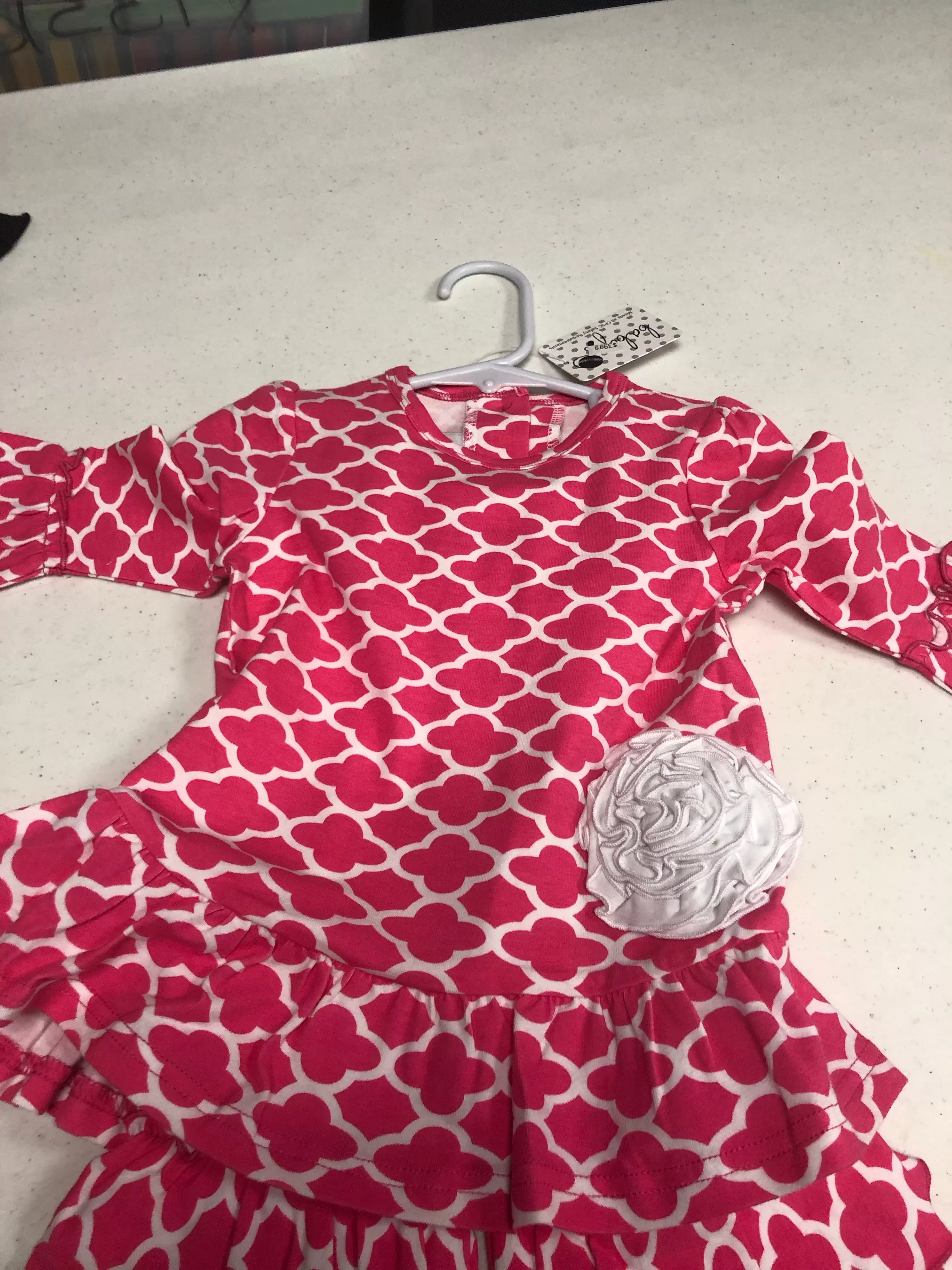 Pink Quatrefoil Tunic and White Ruffle Pant with White Flower - 12 - 18 Month