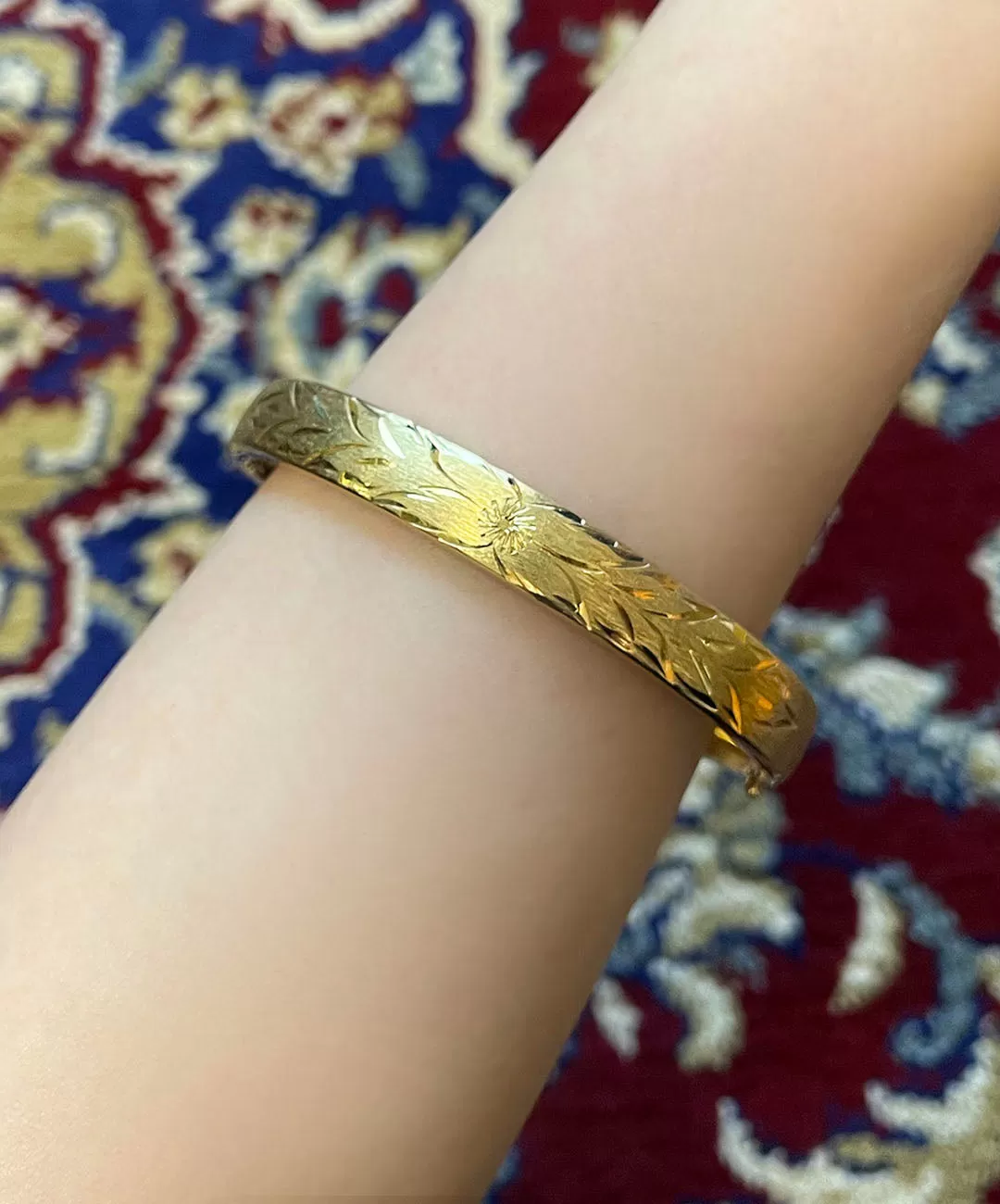 【USA輸入】ヴィンテージ NAPIER フラワー カッティング バングル/Vintage NAPIER Flower Cutting Bangle