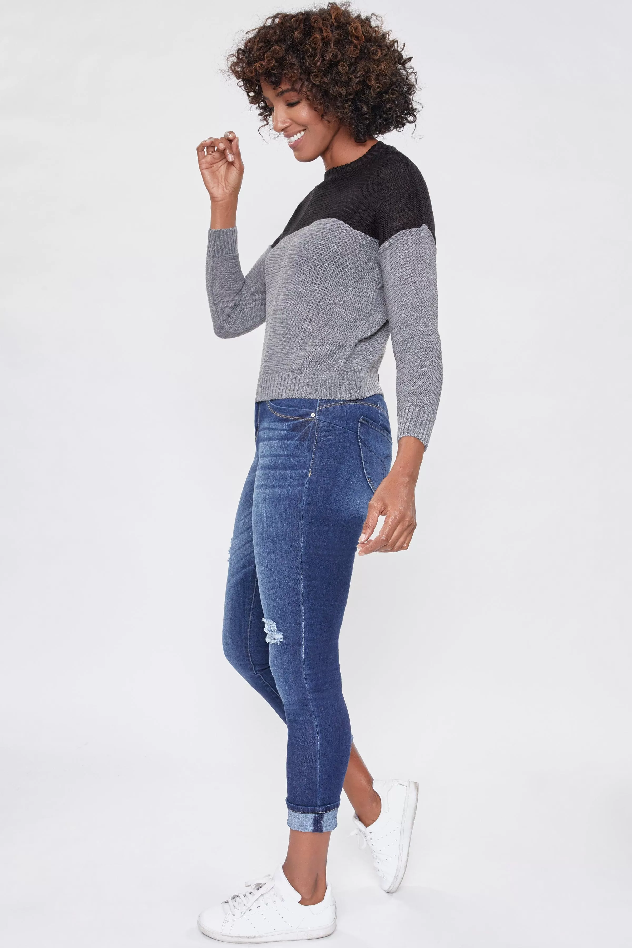 Women's Color Block Long Sleeve Knit Sweater