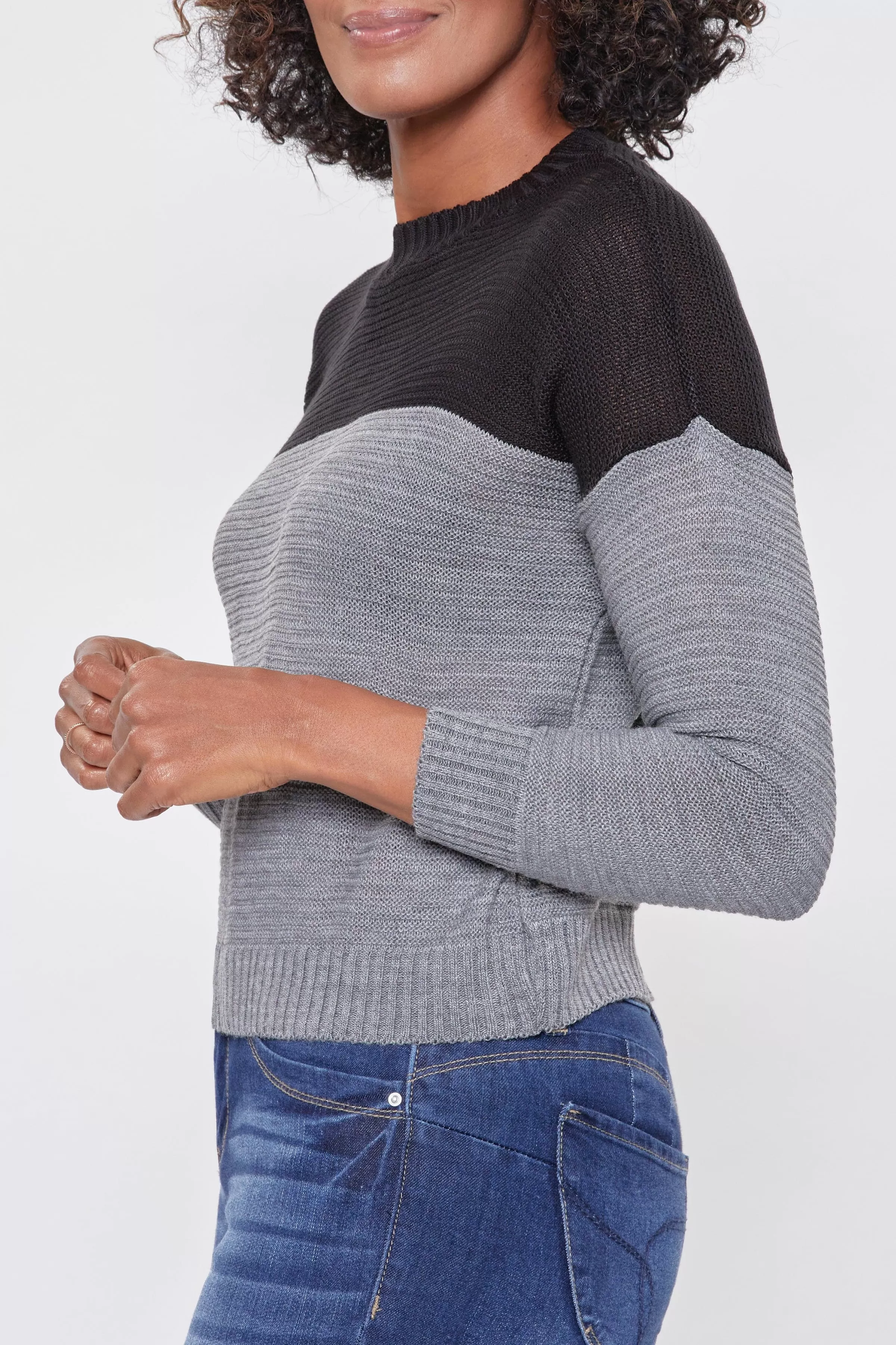 Women's Color Block Long Sleeve Knit Sweater